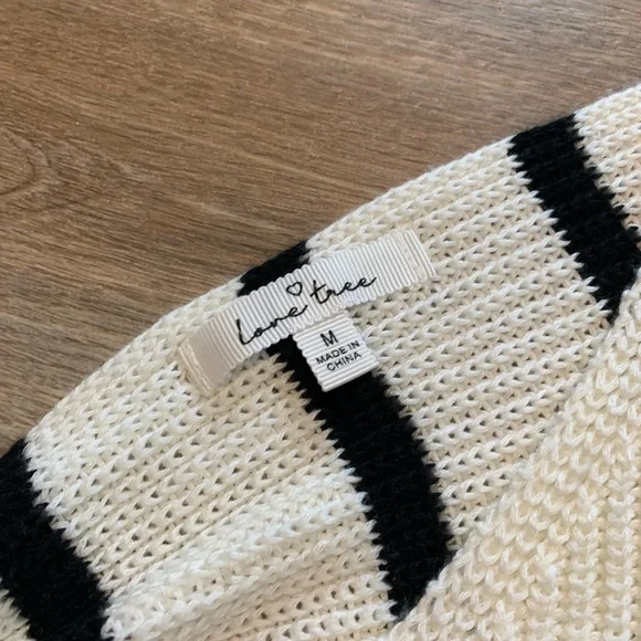 Stripe sweater with open back detail - Picture 3 of 5